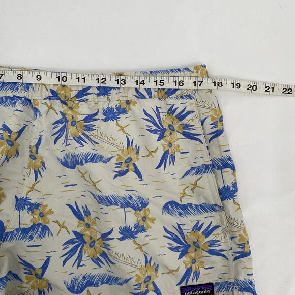 Patagonia Floral Women's Barely Baggies™ Shorts 2½" Multi Size Large - Picture 6 of 7